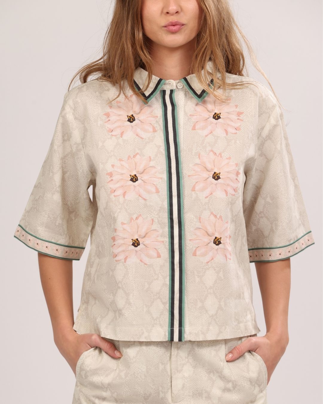 Camisa de Manga Corta Skin Flower