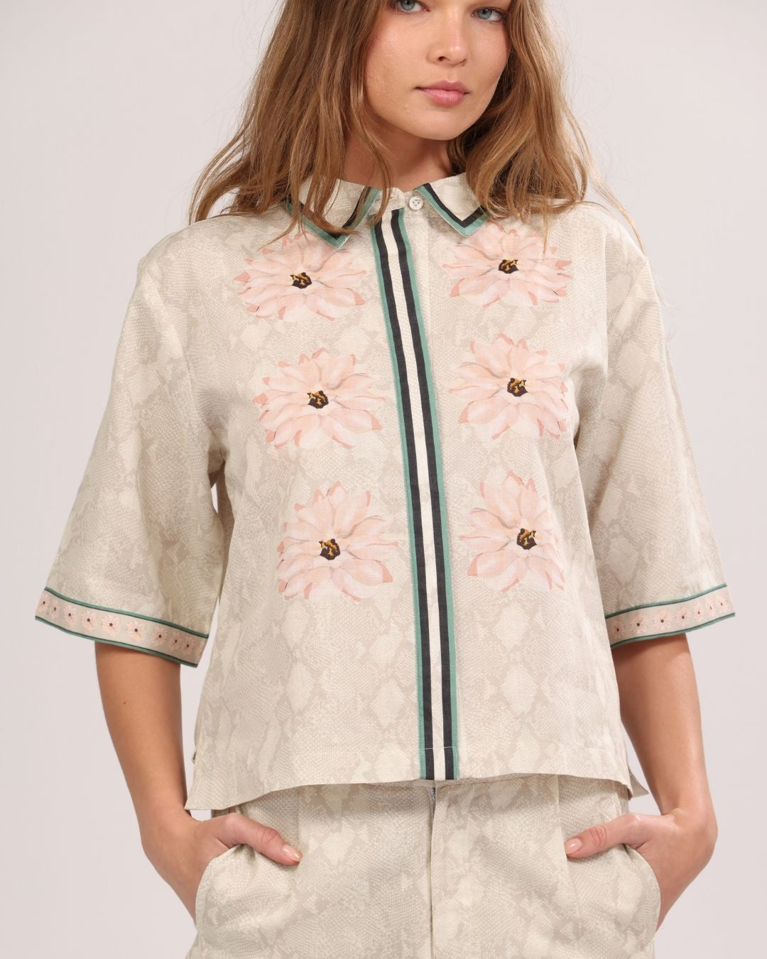 Camisa de Manga Corta Skin Flower