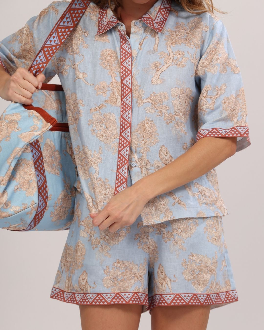 Short Africa Light Blue