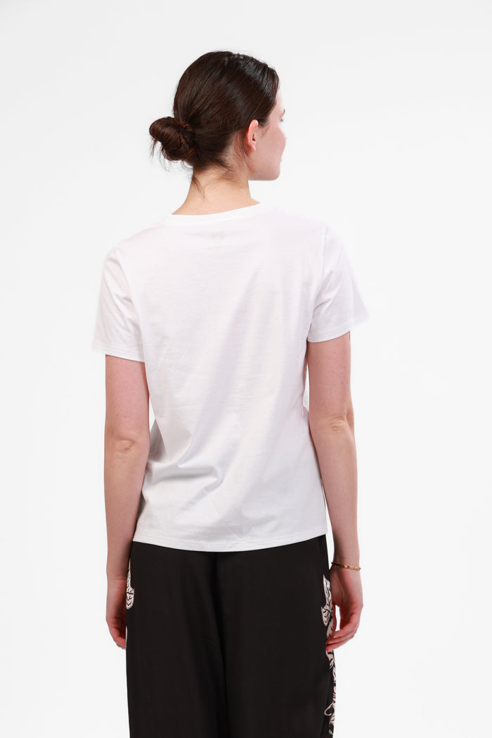 Remera Free Yourself Blossom White